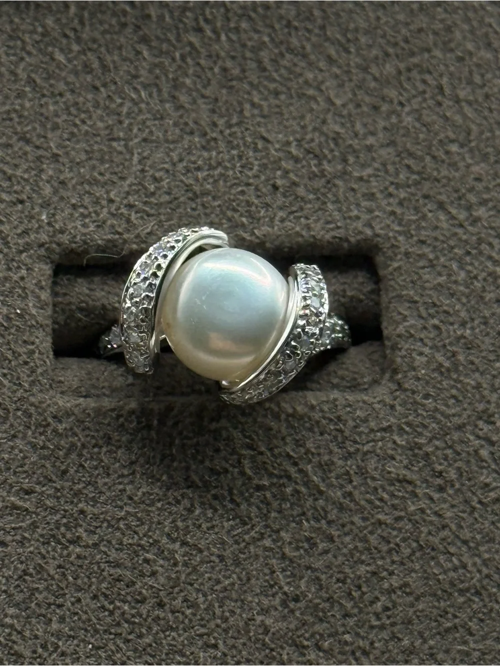 sterling silver Classic freshwater White Pearl Halo Ring